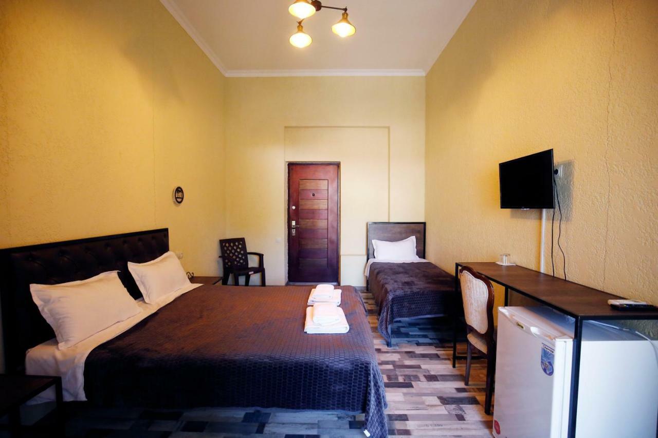 Green Flower Hotel Kutaisi Luaran gambar